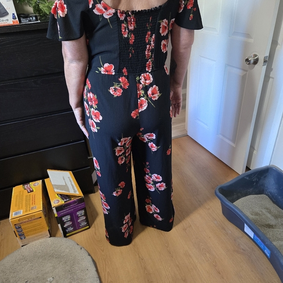 Jumpsuit - Picture 3 of 3